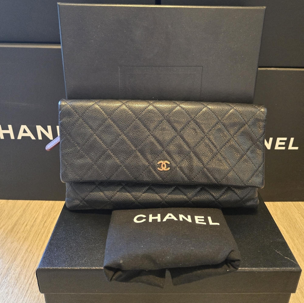 Chanel caviar Fold Clutch